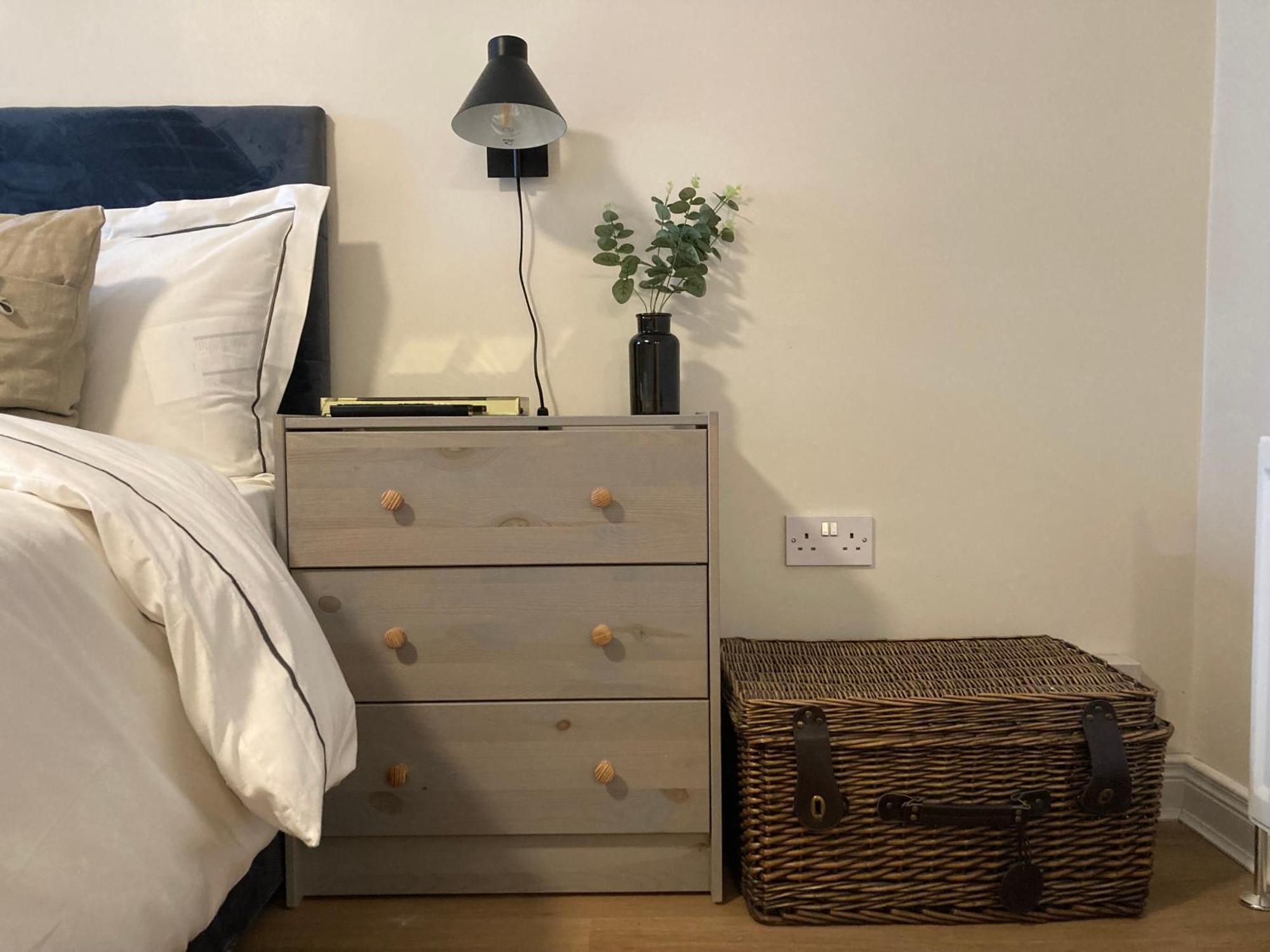 Smart 4K Tvs In All Bedrooms Double Vanity Sink Belfast Buitenkant foto