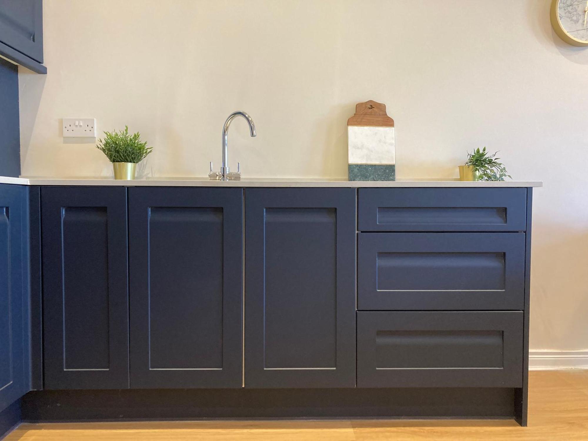 Smart 4K Tvs In All Bedrooms Double Vanity Sink Belfast Buitenkant foto